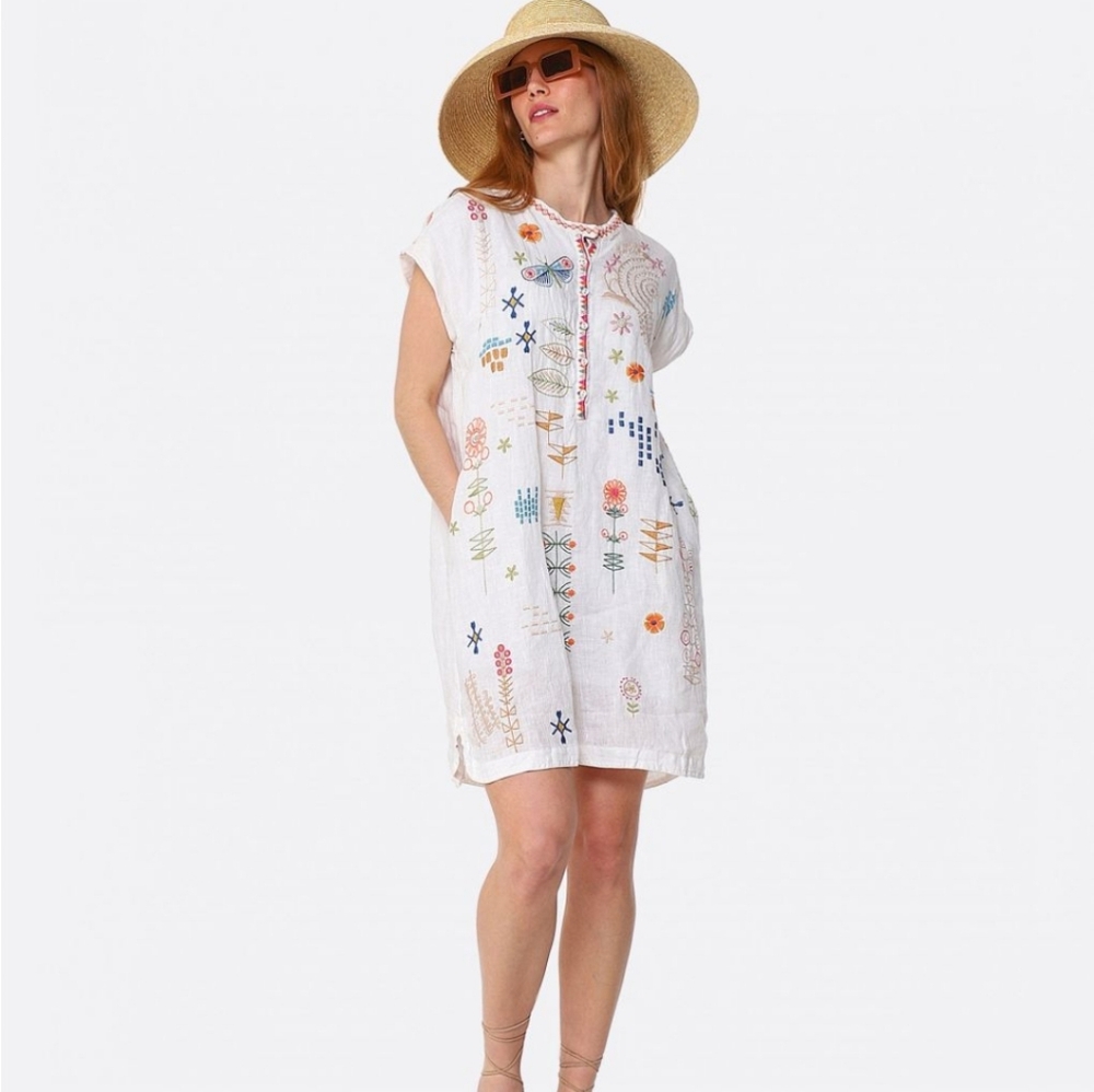Johnny Was Embroidered White Dress/Tunic